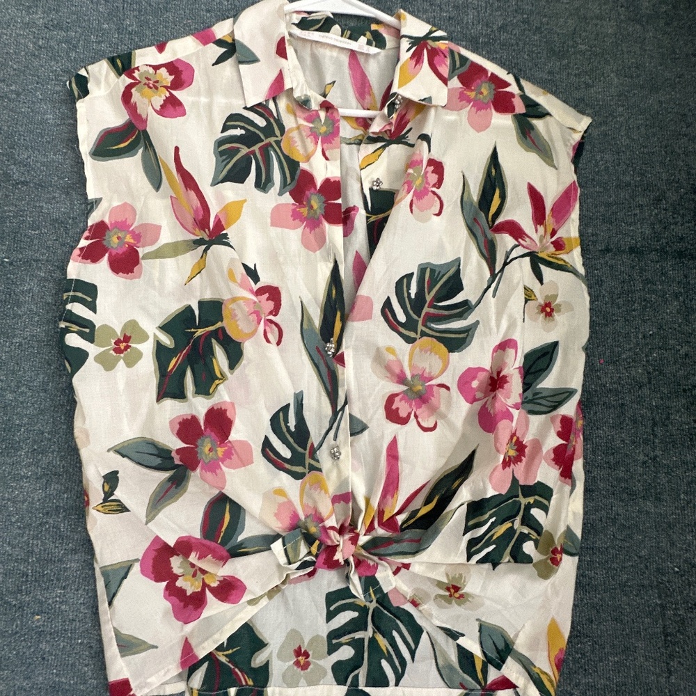 Zara floral blouse